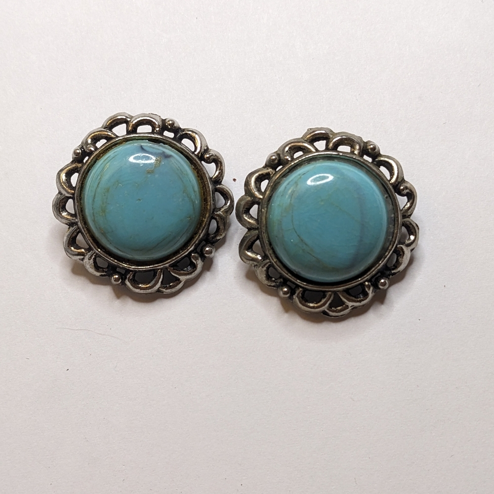 Vintage KARU Arke Inc. Faux Turquoise Clip-On Earrings - Picture 2 of 5